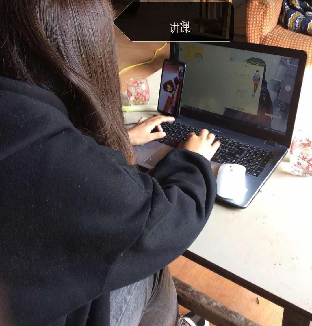 浙江省义乌市给返义11万多中外中小学师生上了防疫反邪课