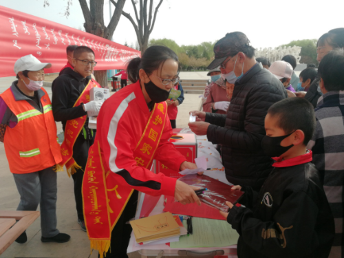 鄂尔多斯市乌审旗线上线下齐发力开展反邪教宣传活动388 鄂尔多斯市乌审旗线上线下齐发力开展反邪教宣传活动388