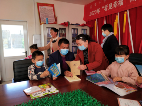 内蒙古鄂尔多斯市乌审旗利用世界读书日开展反邪教宣传教育331 内蒙古鄂尔多斯市乌审旗利用世界读书日开展反邪教宣传教育331
