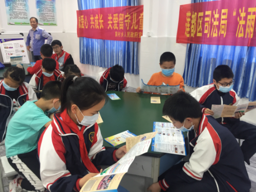 2020.4.30黄村乡开展反邪教知识宣传进校园351