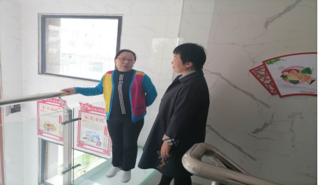 内蒙古锡林郭勒盟锡林浩特市委政法委副书记红梅一行深入街道办事处检查指导反邪教相关工作135 内蒙古锡林郭勒盟锡林浩特市委政法委副书记红梅一行深入街道办事处检查指导反邪教相关工作135