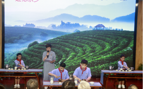 微笑江南——《科学与人》走进建德市新安江第三小学863