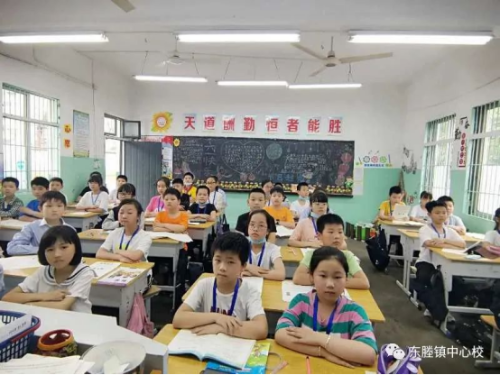 临海市掀起“校园反邪”警示教育宣传热潮590 临海市掀起“校园反邪”警示教育宣传热潮590