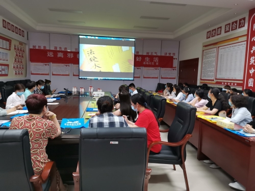 11.观看反邪教警示教育宣传片 11.观看反邪教警示教育宣传片