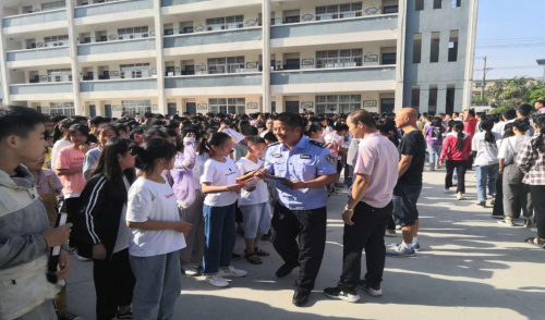 图片18 图片18