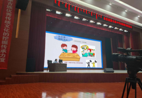 内蒙古通辽市奈曼旗开展法治和反邪教宣讲进校园活动229 内蒙古通辽市奈曼旗开展法治和反邪教宣讲进校园活动229