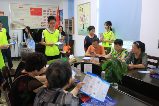 拒绝邪教  健康生活——浙江省台州市黄岩第一职业技术学校学生暑期反邪实践进社区