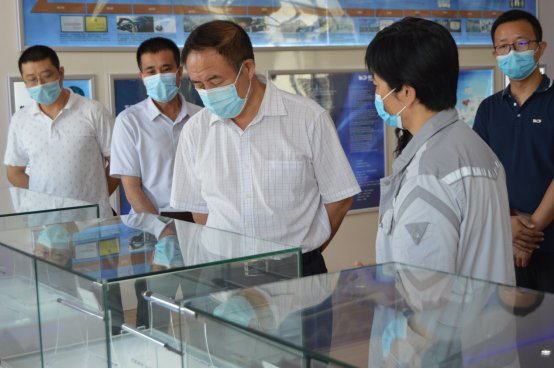 防范抵制邪教  构建和谐滨海--------辽宁省锦州市滨海新区开展反邪教警示教育进企业宣传活动