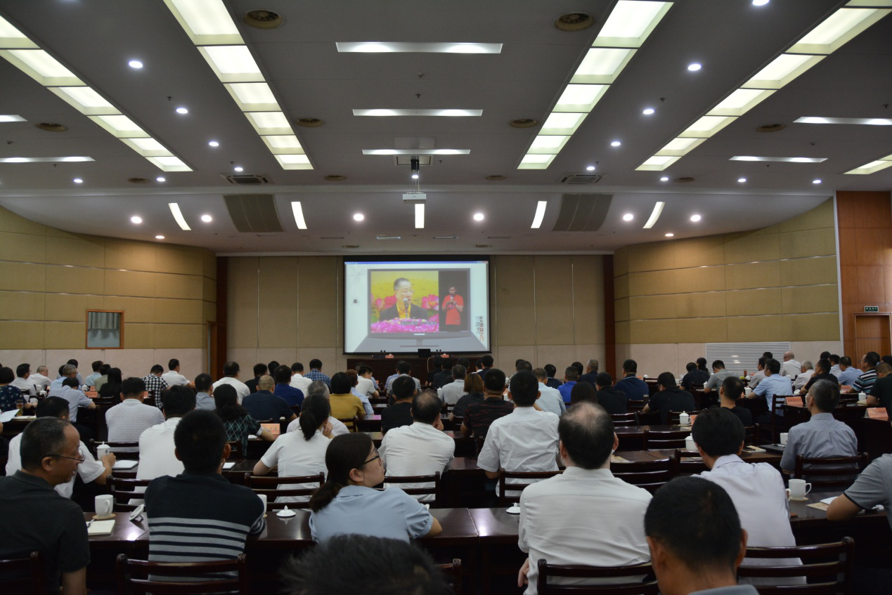 浙江省海宁市在市委中心组学习会上进行反邪教形势专题教育