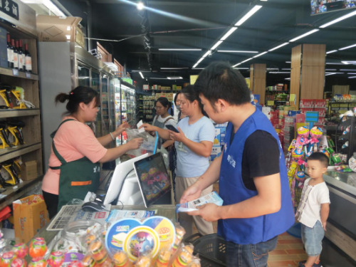 余姚市大隐镇开展“崇尚科学,反对邪教”法治宣传活动388 余姚市大隐镇开展“崇尚科学,反对邪教”法治宣传活动388