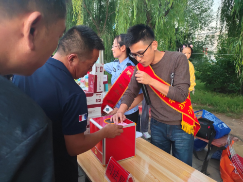 图片4 图片4