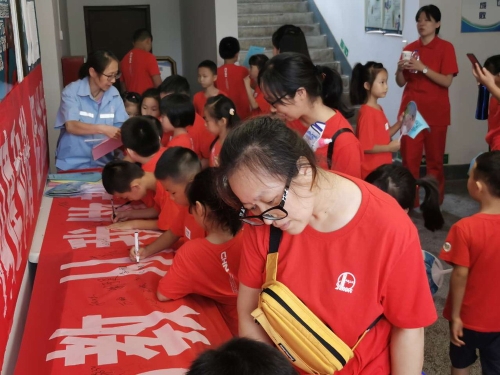 5.孩子、家长反邪教承诺签名 5.孩子、家长反邪教承诺签名