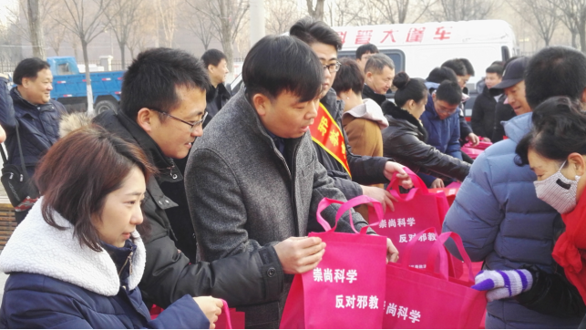 天津市东丽区反邪教警示教育宣讲团走进基层开展反邪教宣讲活动
