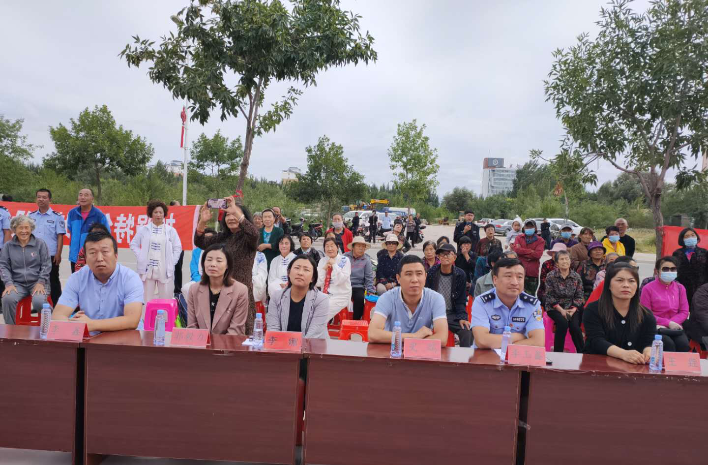 内蒙古巴林左旗举办 “共克时艰战疫情 同心聚力反邪教” 专题文艺汇演