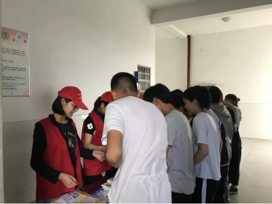 浙江省绍兴市越城区陶堰街道开展  “崇尚科学、反对邪教”进校园宣讲活动