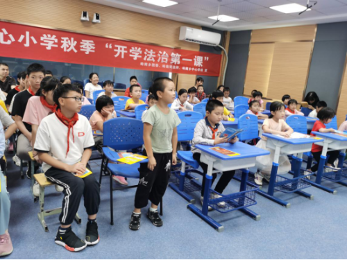 绍兴市上虞区岭南乡开展形式多样的反邪教法治宣传活动20200924215 绍兴市上虞区岭南乡开展形式多样的反邪教法治宣传活动20200924215