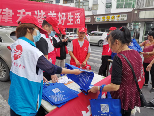 浙江省绍兴柯桥区安昌街道节前反邪宣传，敲响防范警钟