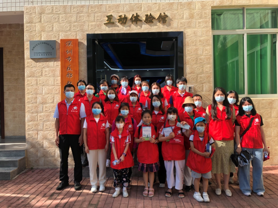 广东盐田组织反邪教工作人员及志愿者参观市反邪教基地