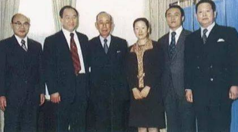 从“统一教”寻求靠山 透视邪教攀附政治的图谋