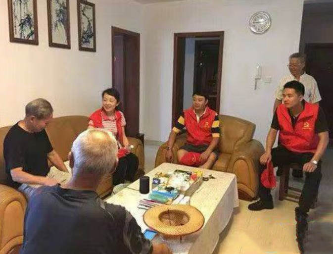浙江省兰溪市委政法委："搭建三个平台"，给涉邪人员送温暖送关爱