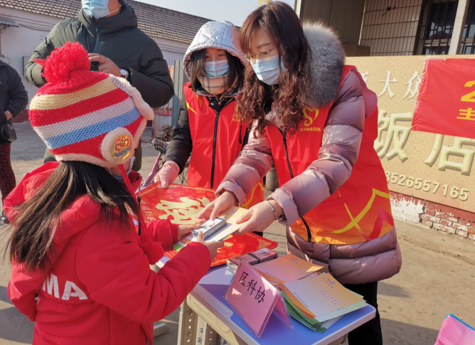 抵制邪教危害，科协助力“四下乡”--天津市北辰区科协联合多个镇开展“四下乡”反邪教宣传活动