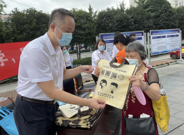 广西柳州市委政法委将反邪教宣传教育进校园列入“我为群众办实事”重点项目清单