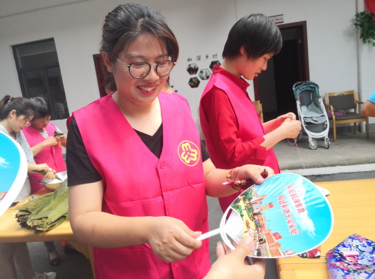 品味端午 传承文明 远离邪教 珍爱生命--绍兴市新昌县沃洲镇开展反邪教宣传活动