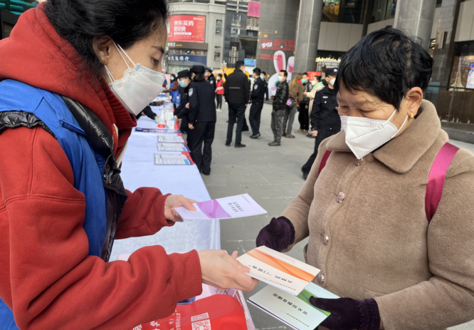 贵州省遵义市汇川区科协开展反邪拒邪宣传活动