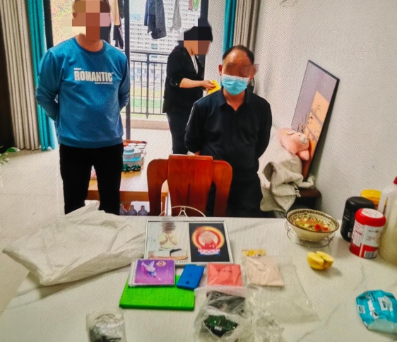 深圳龙岗：接到群众举报！成功破获两起散播邪教宣传品案件