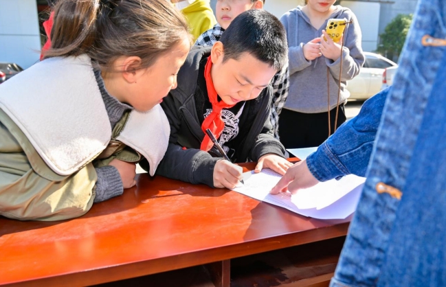 杭州市富阳区：弘扬科学家精神，点亮反邪教之光