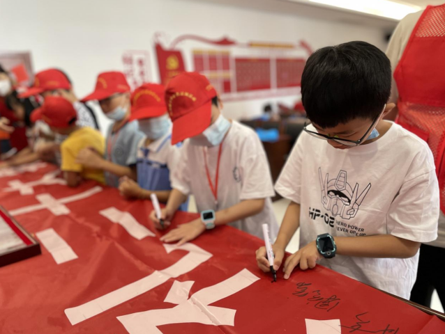 青春献礼二十大 聚力同心反邪教 --台州学院电信学院反邪教暑期实践走进台州市路桥区