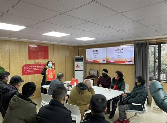 倡导科学生活方式、远离一切邪教活动--成都市青羊区府南街道战旗社区在春节到来期间开展反邪知识宣传