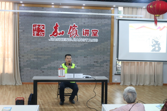 浙江省台州黄岩第一职业技校反邪教宣传进社区