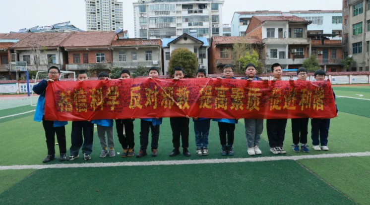 湖北省武穴市开展反邪教警示教育进校园活动