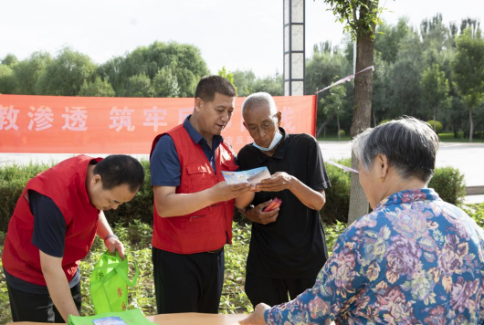 反邪教战线上的“硬核”坚守 ---记全国“人民满意的公务员”刘艳福
