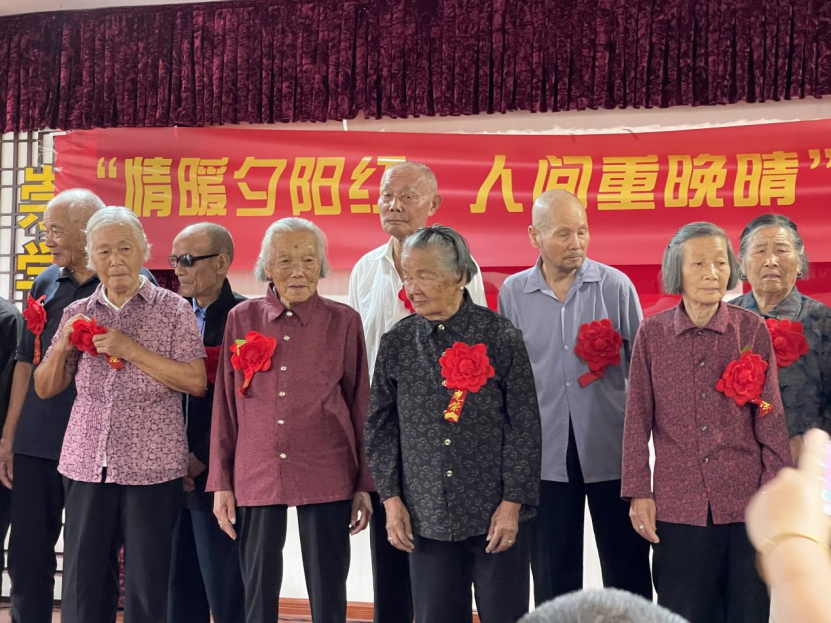 浙江省温岭市：反邪与公益同行 敬老爱老暖重阳
