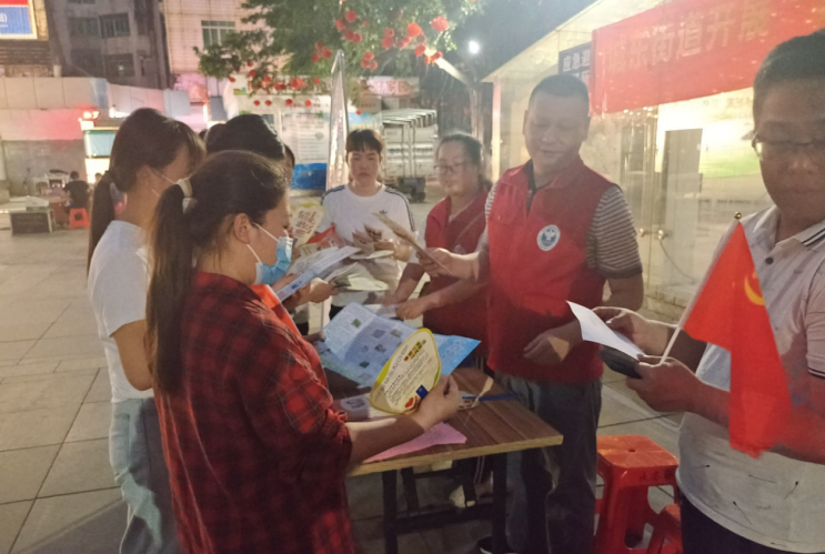 山歌传遍老城区  奏响反邪主旋律--广西来宾市兴宾区开展反邪教宣传活动