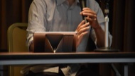 男子自曝作为“统一教”第二代信徒遭受的痛苦与耻辱