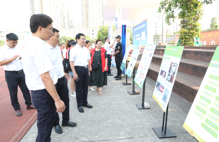 四川省长宁县开展“2023年防范邪教宣传月”启动仪式暨“对邪教说不”签名活动
