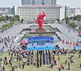 “童言无邪 反邪同行”安徽省宁国市开展平安宁国 幸福山城系列宣传活动