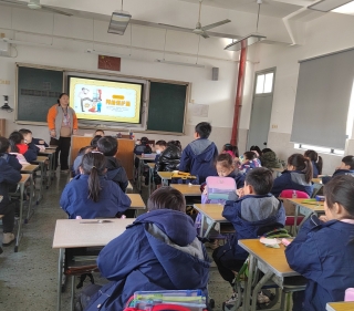宣传警示进校园，护航学子助成长--上海青浦依托“全国中小学生安全教育日”开展反邪教宣传进校园活动