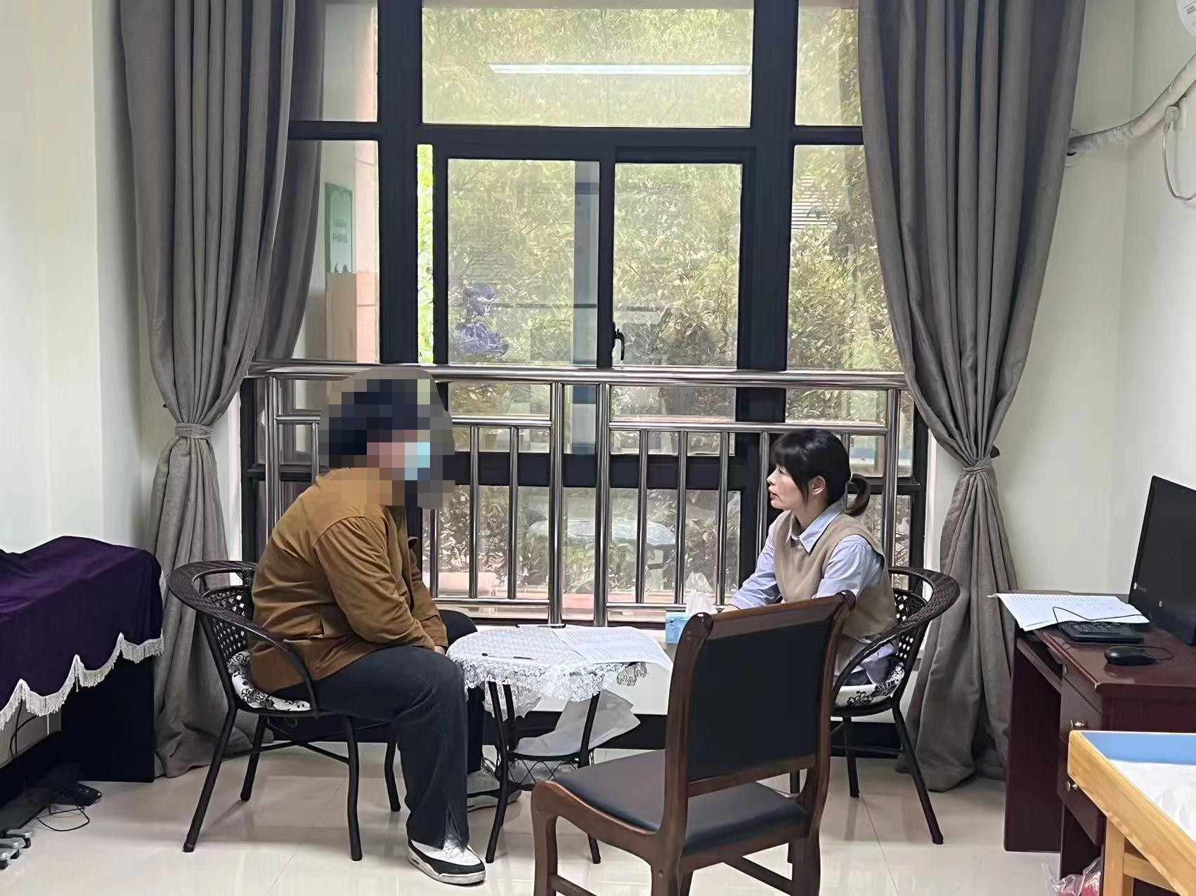 浙江瑞安：组织对邪教受害者进行心理辅导