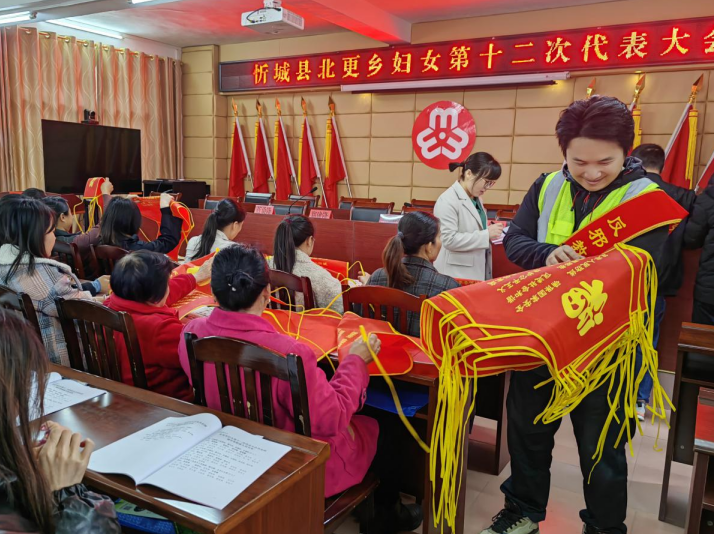广西忻城县：争做反邪代表  勇当反邪卫士