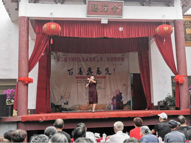 浙江省台州市天台县：戏曲反邪 为重阳节“增彩”