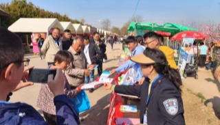 安徽亳州谯城：桃花烂漫映春光 反邪春风润心田