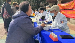 江苏南京：义诊+反邪 医病更医心