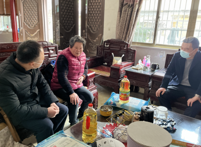 浙江桐乡：反邪慰问送温暖 浓浓情意暖人心