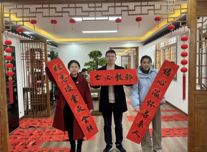 浙江省衢州市衢江区：墨韵清风传文明  反对邪教入人心