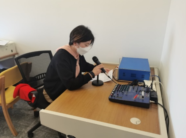上海市青浦区重固镇章堰村利用村级微广播开展反邪教宣传