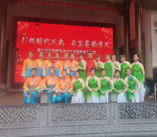 “时代风尚 墨韵清风”--安徽省黄山市徽州区参加反邪教书法文艺志愿服务下基层活动